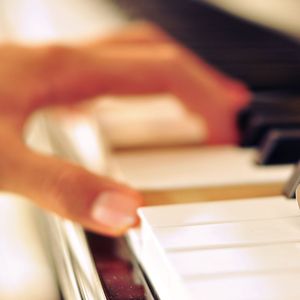 摸胸舔弄下艹网站在线观看
